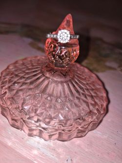 WOMEN'S RING