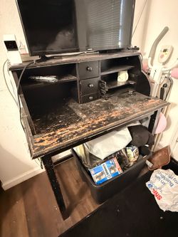 Free Black Desk / Writing Desk with Shelves & Drawers – Needs TLC