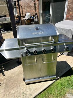 Nexgrill 5 Burner Gas Grill