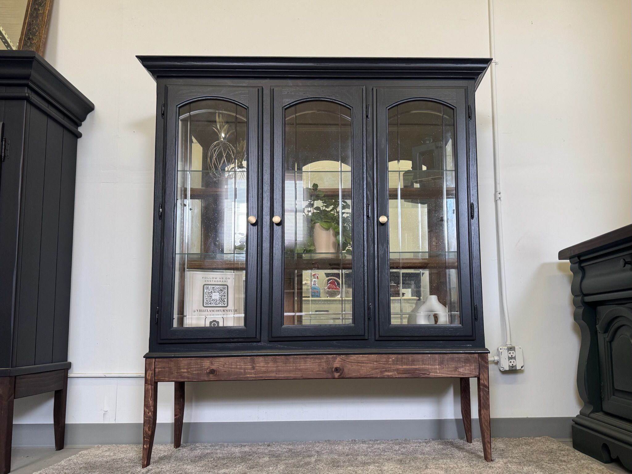Black Hutch with Custom Base (Delivery Available)