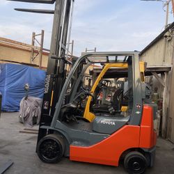 Toyota Forklift 4000 Lbs Two Stage Model 8