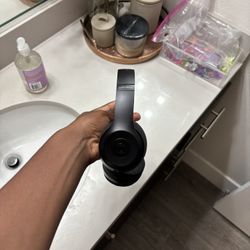 Beats solo 4