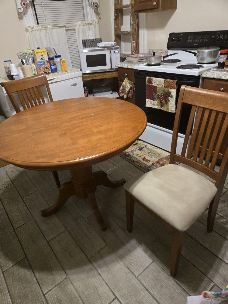 5pc Dining Set with Extention Leaf