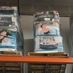 SALUSPA INFLATABLE HOT TUB PALLETS 🔥