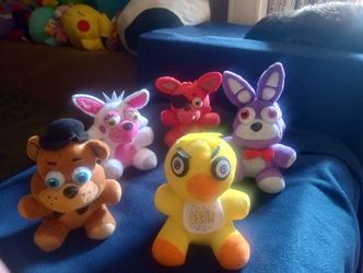 FNAF PLUSHIES