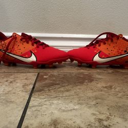 Nike soccer cleats (Kids)