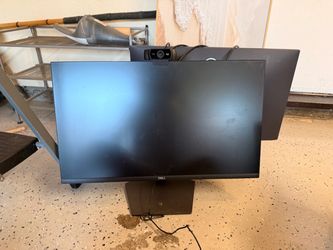 Dell Computer Monitor with Stand set of 2