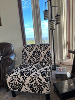 Black and White Floral Damask Slipper Chair
