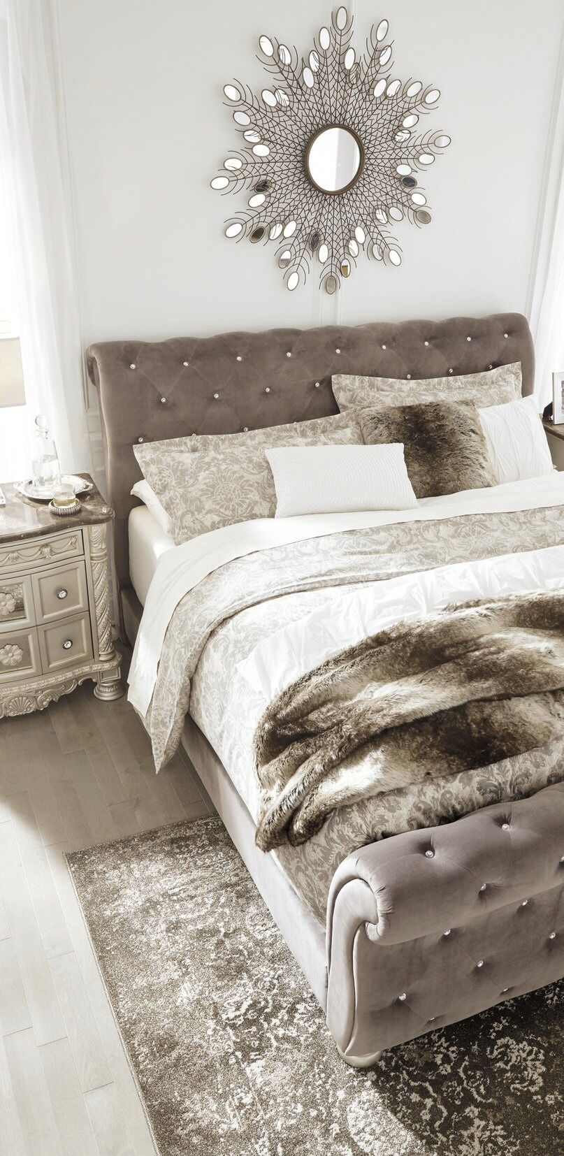 Rihanna New Cassimore Gray/Pearl Silver Upholstered Bedroom Set 4 Piece (Queen Frame, dresser, mirror, nightstand) ☑️chest option ☑️King size bed ,