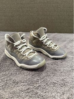 Jordan 11 Retro Cool Gray size 1Y