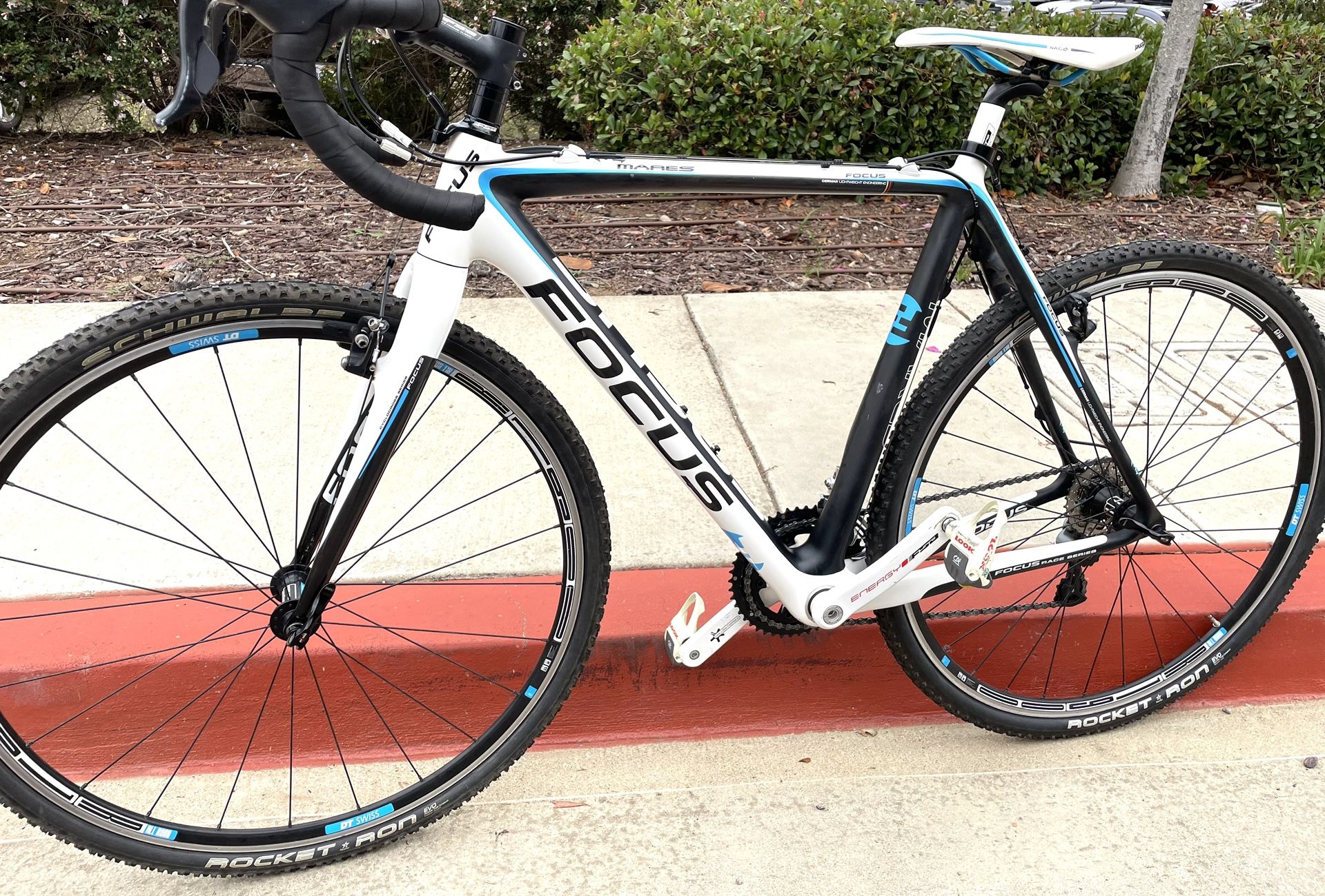 Focus Road Bike Carbon Fiber