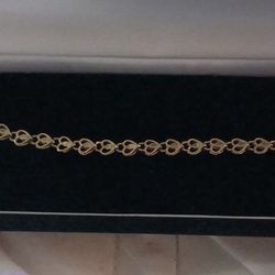 14k God Heart Bracelet 