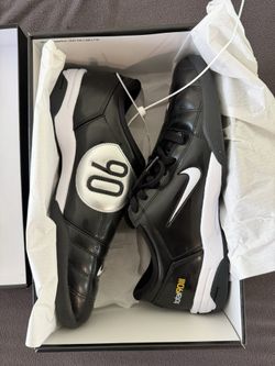 T90 Black Nike Low Indoor New