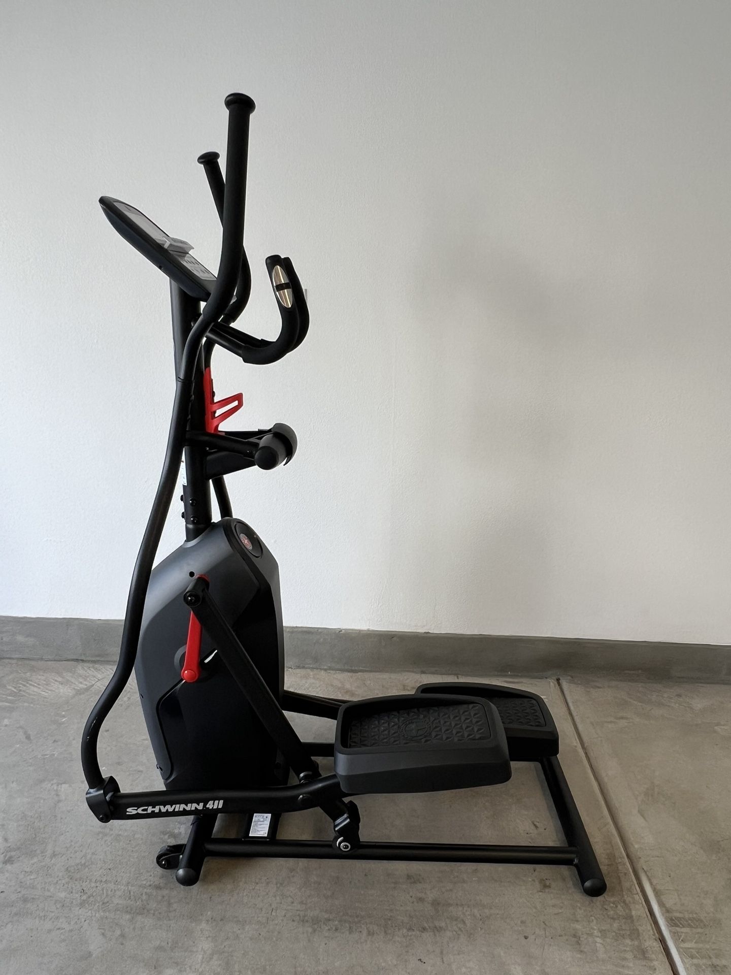 Schwinn 411 Elliptical