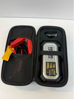 Stanley 1800 Peak Amp Lithium Jump Starter with USB & Case lj18fc