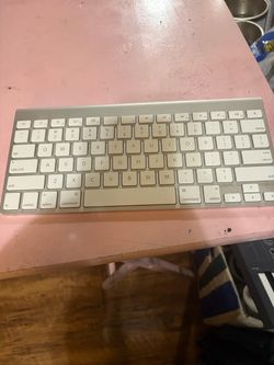 Apple Bluetooth keyboard