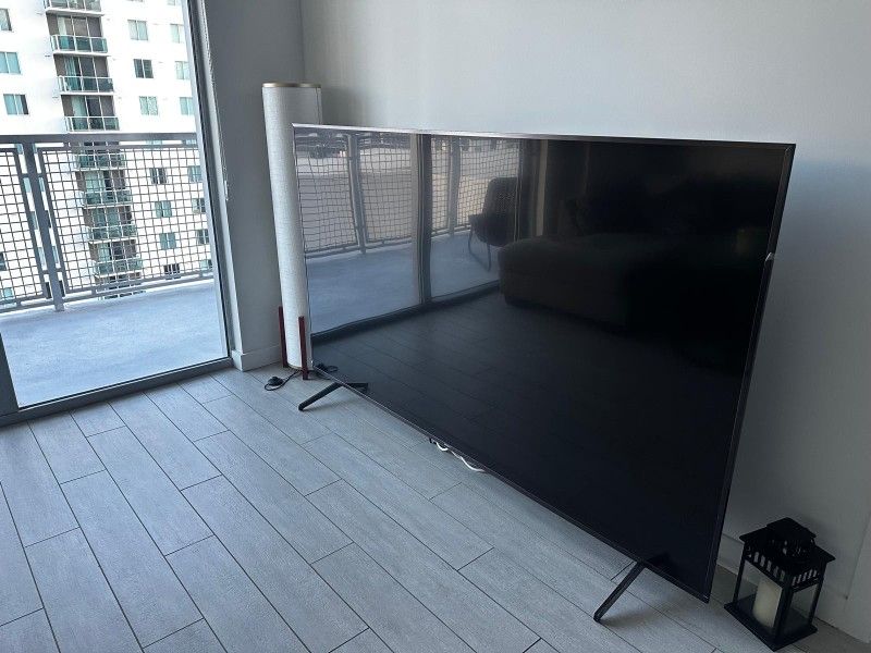 SONY TV 85 Inch