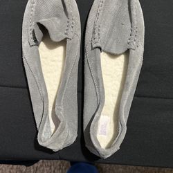 Women’s Slippers 
