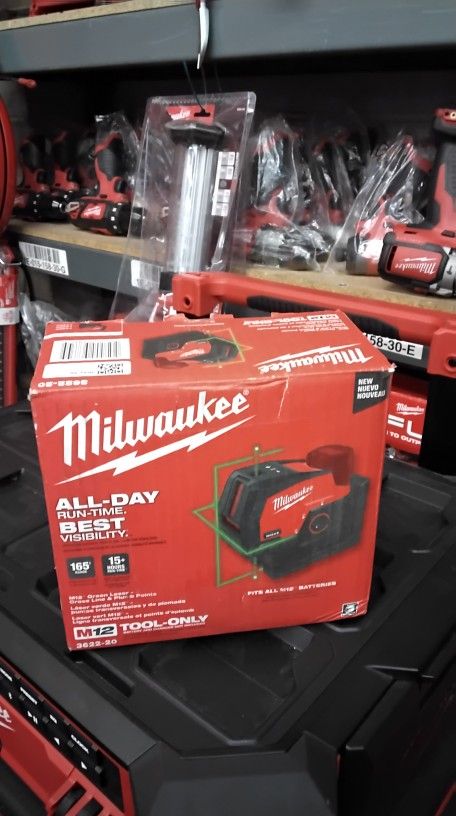 MILWAUKEE M12 GREEN LASER CROSS LINE & PLUMB POINTS