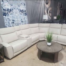 6 Pc Modular Leather Power Reclining Sectional with Power Headrests(New)