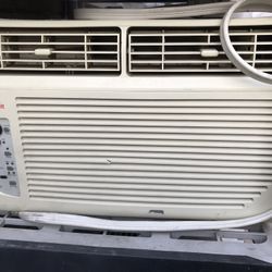 Window air conditioner 8,000 Btu AC