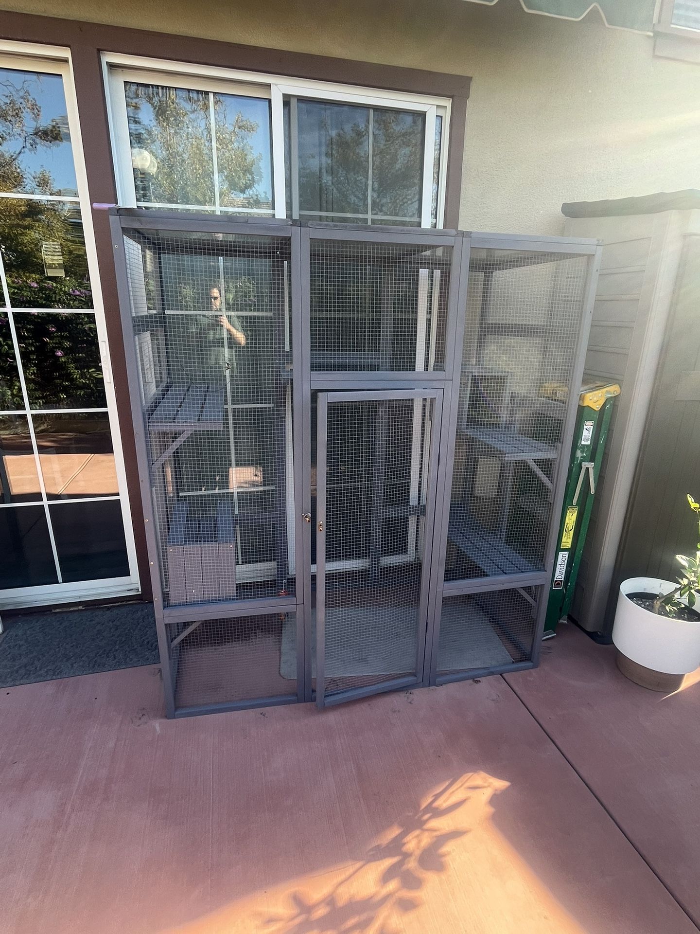 Cat Kitty Condo Enclosure