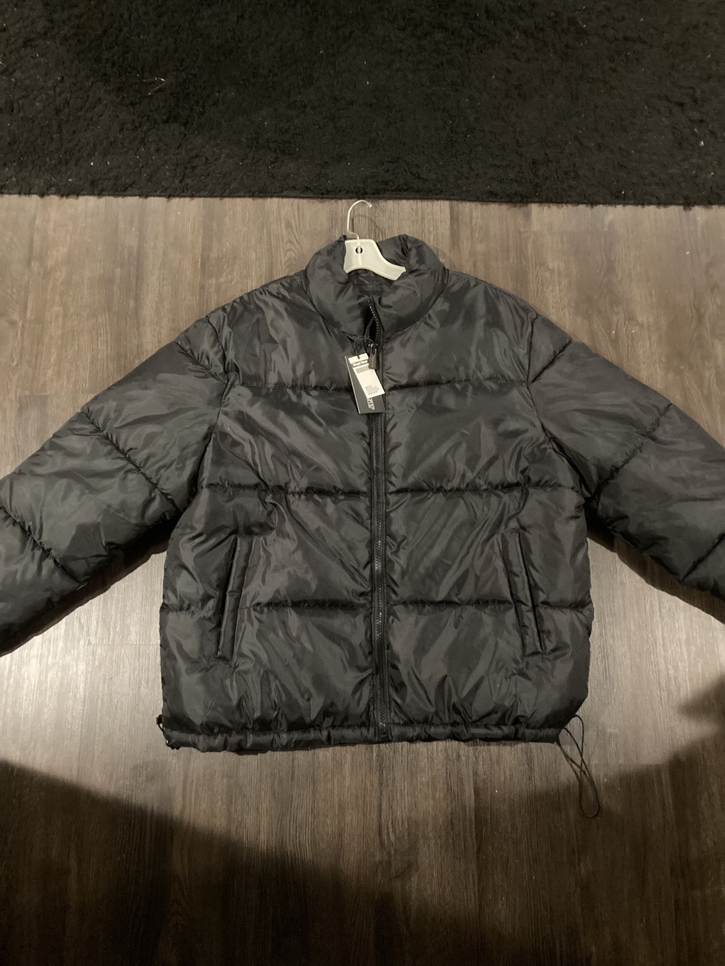Black puffer coat with a streetwear vibe #pufferjacket