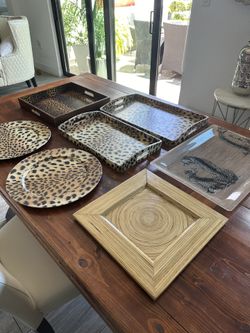 Set of 7 Animal Print Trays - Set De Bandejas de Leopardo