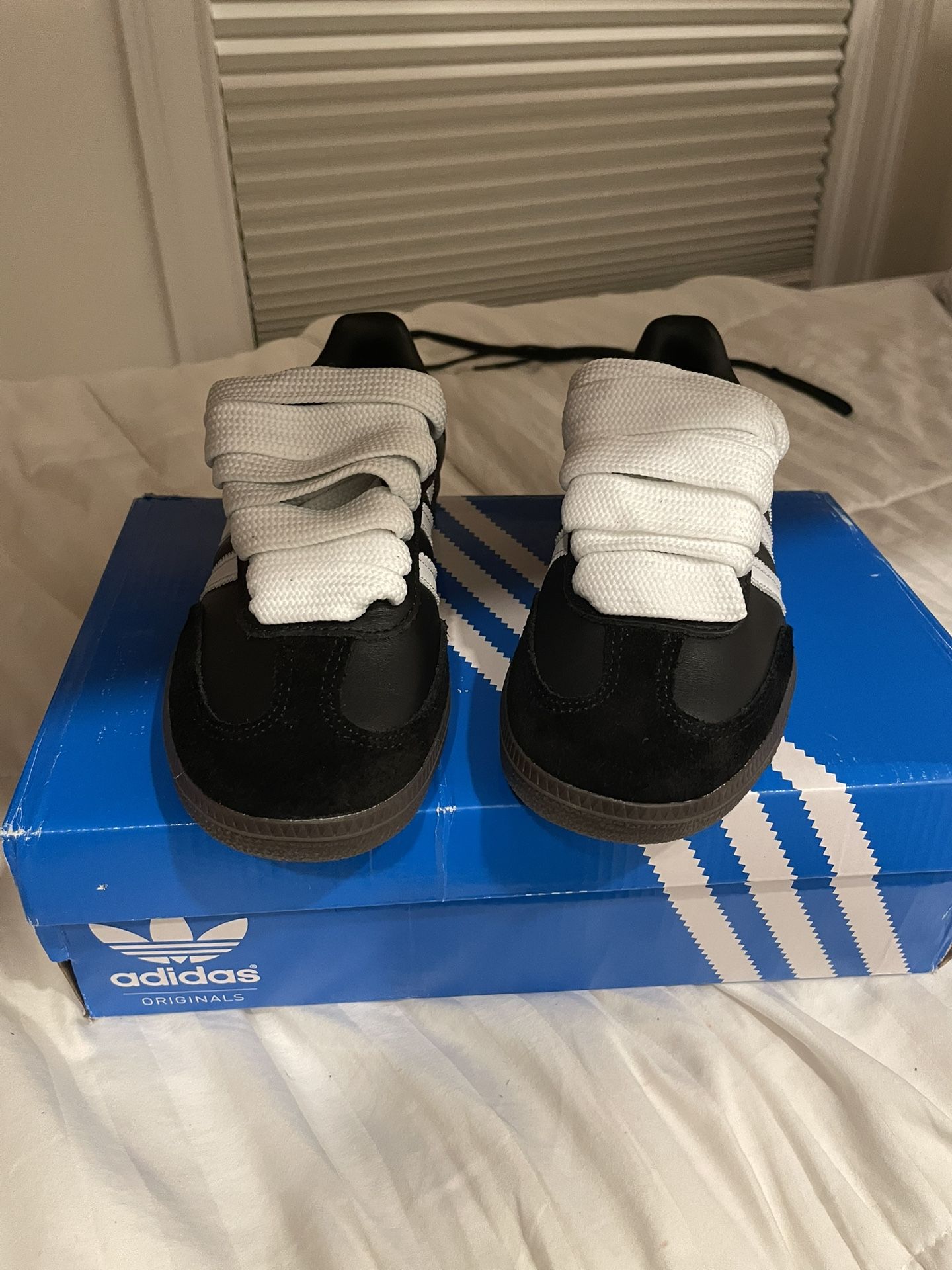 Adidas Sambas