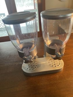 Zevro GAT202 Dual Control Indispensable Dry Food Cereal Snacks Nuts Dispenser