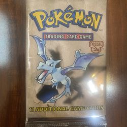Pokemon Wizards of The Coast Fossil Booster Pack Unlimited Aerodactyl Art!