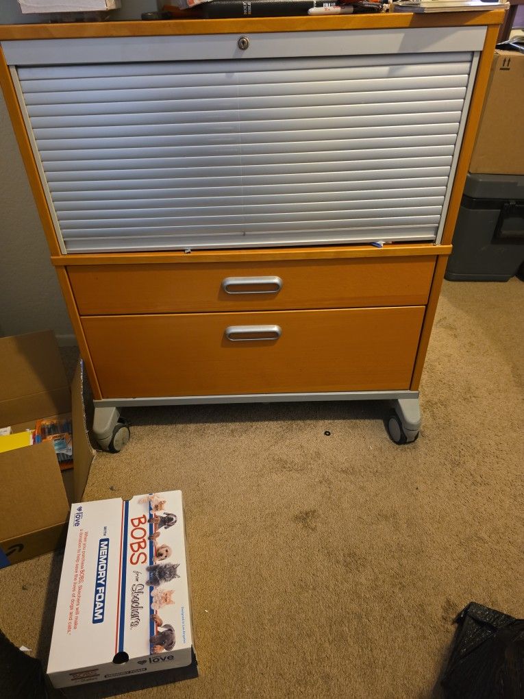 Desk And File Cabinet 