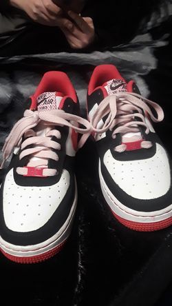 RED BLACK AND WHITE SIZE 6Y NIKE AIRFORCE 1ONES