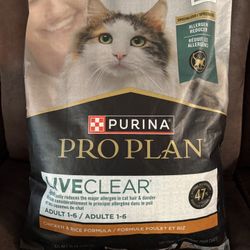 PRO PLAN. CAT FOOD. NEW. 16 POUNDS. LIVE CLEAR ADULT. 