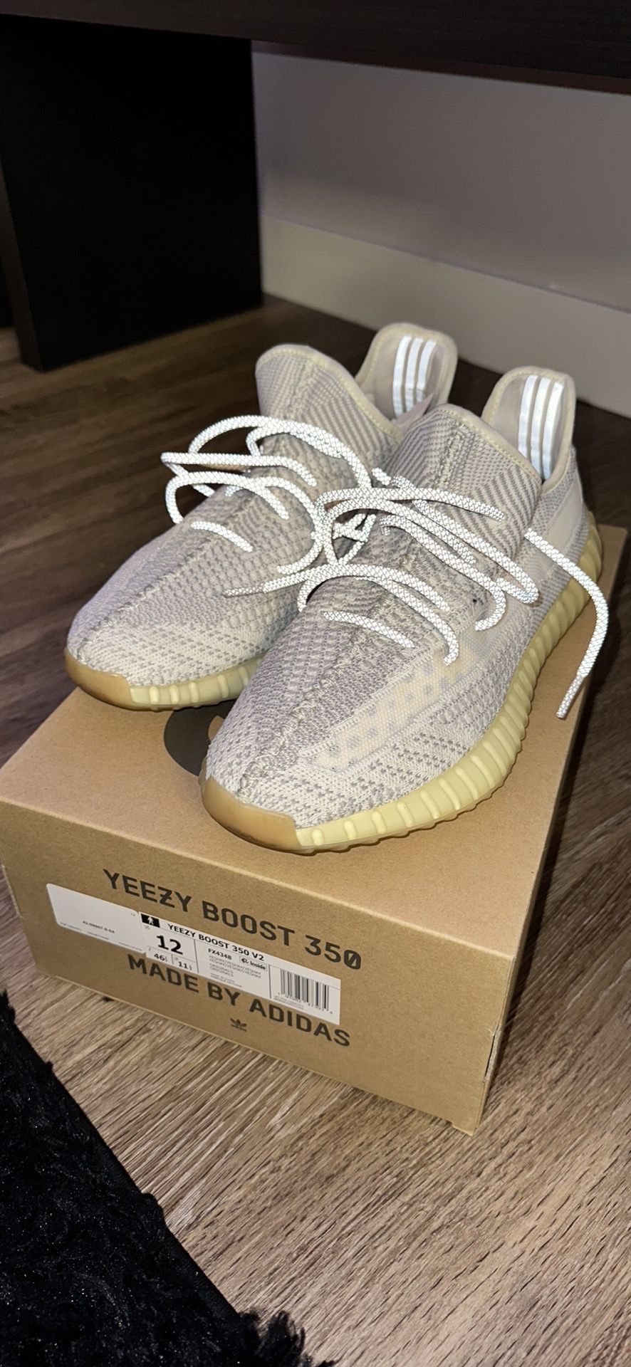 YEEZY BOOST 350 V2 YESHAY MENS 12 ADIDAS ORIGINAL