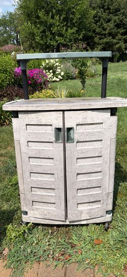 Suncast Outdoor cart