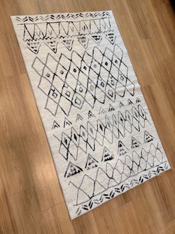 Boho Area Rug – Cream, Black & Gray