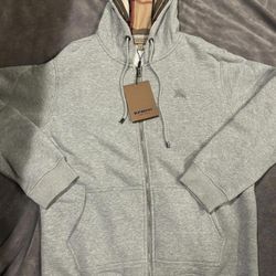  Gray Burberry Zip Up hoodie size S 155$