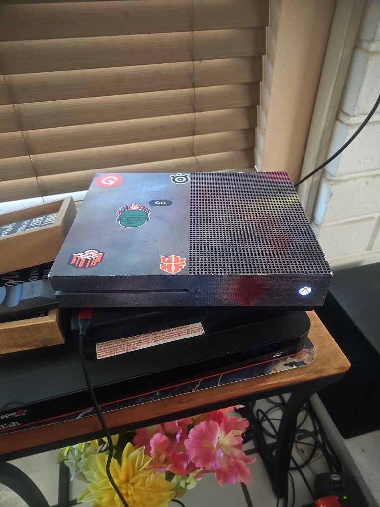 Xbox One S 1tb