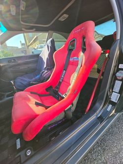NRG Prisma Bucket, Sparco Harness Pair, BRAUM Harness Bar