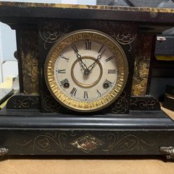antique mantle clock 