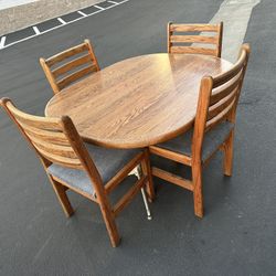 Oak Dining Table With 4 Chairs/mesa Con 4 Sillas 