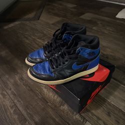 Air Jordan 1 Royals 