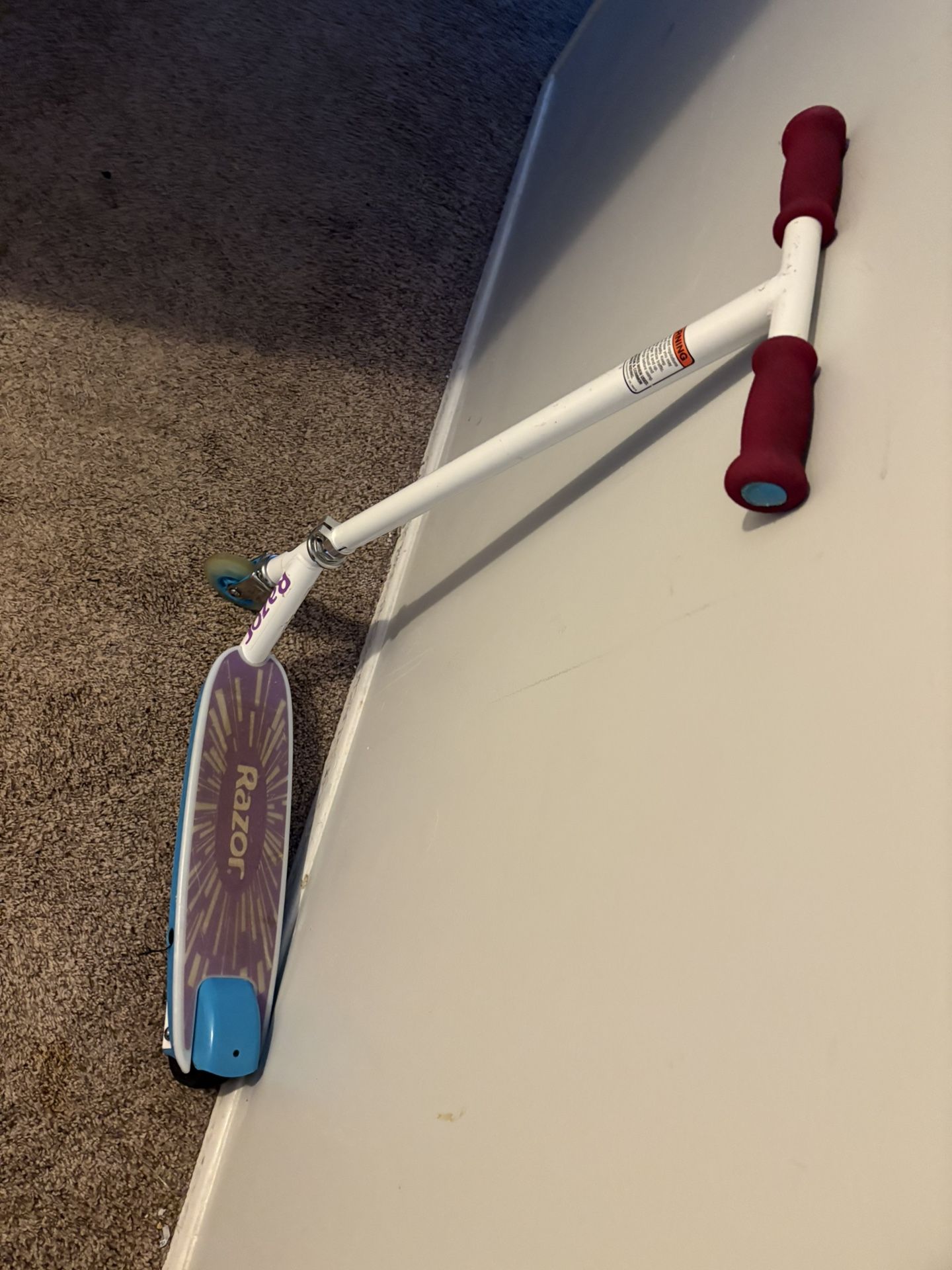 Girls Electric Razor Scooter