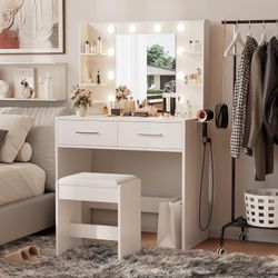 New Make up Vanity Desk with Mirror and Power Outlet, Vanity with 3 Color Light Options Adjustable Brightness,Vanity Desk with 2 Drawers, 6 Storage Sh