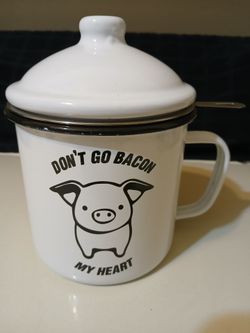 46 ounce Bacon grease container with strainer and lid.