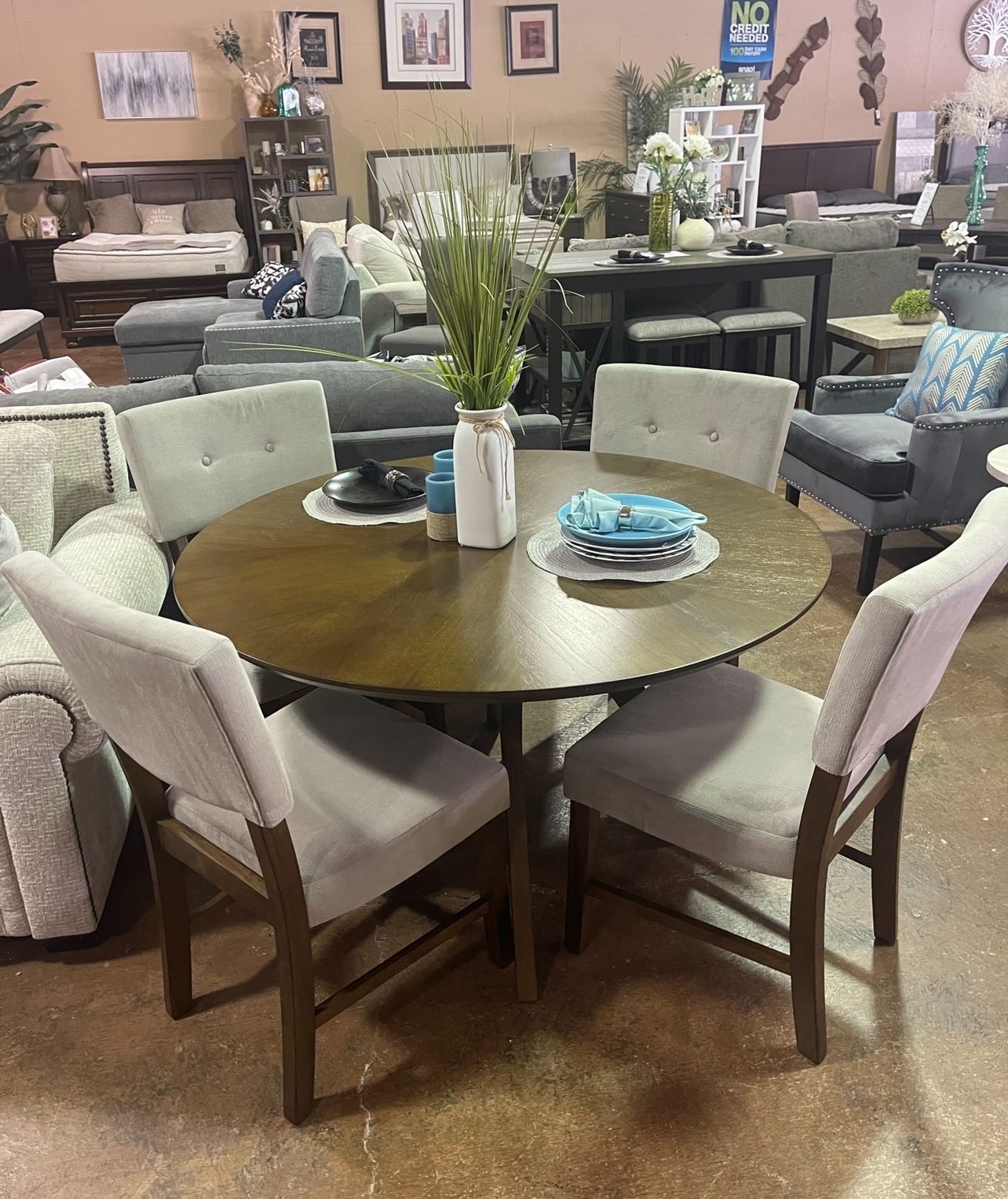 Round Dining Set Table With 4 Chairs