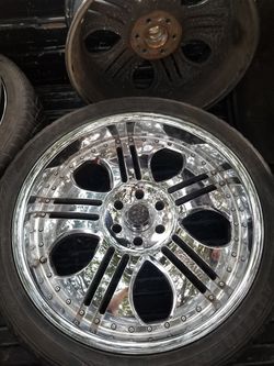 Lexani 24s wheels