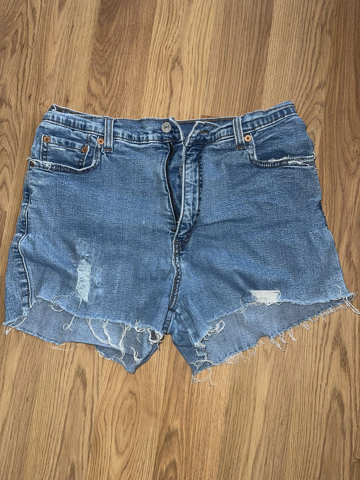 Levi Shorts