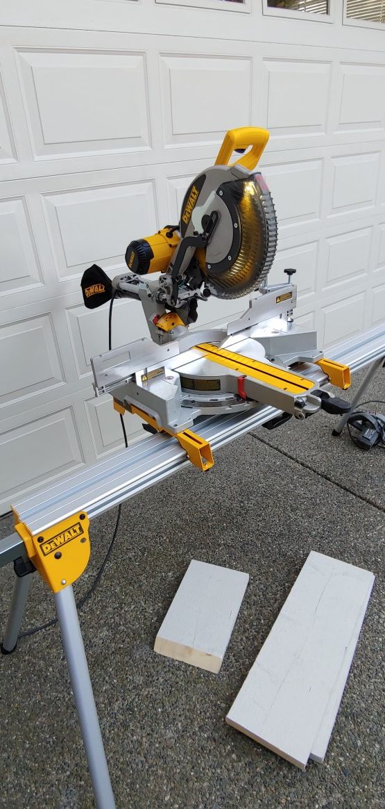 DeWalt Compound Miter Chap Saw 12 For Sale In Seattle WA OfferUp